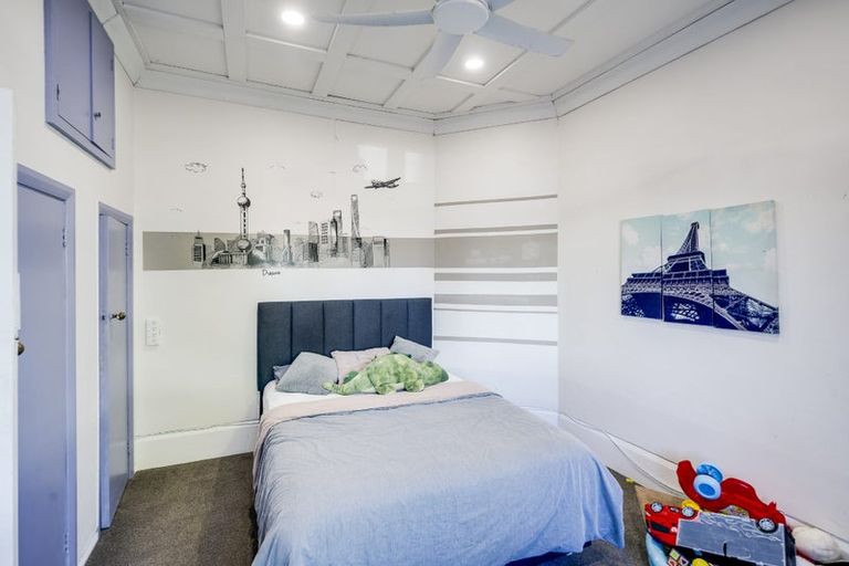 Photo of property in 17 Latham Street, Napier South, Napier, 4110