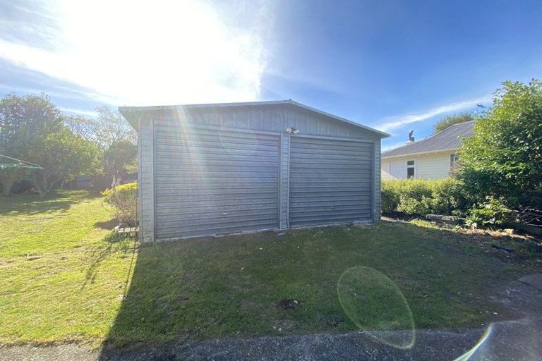 Photo of property in 17 Bell Street, Featherston, 5710