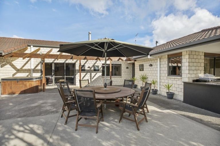 Photo of property in 77 Acornia Close, Ohauiti, Tauranga, 3112