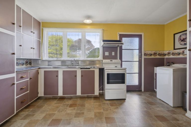 Photo of property in 17 Totara Street, Otaki, 5512