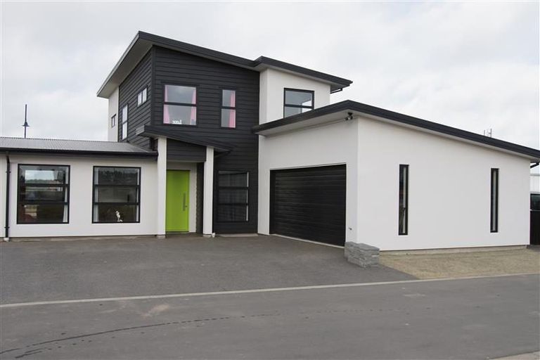 Photo of property in 13 Tommy Street, Pegasus, 7612