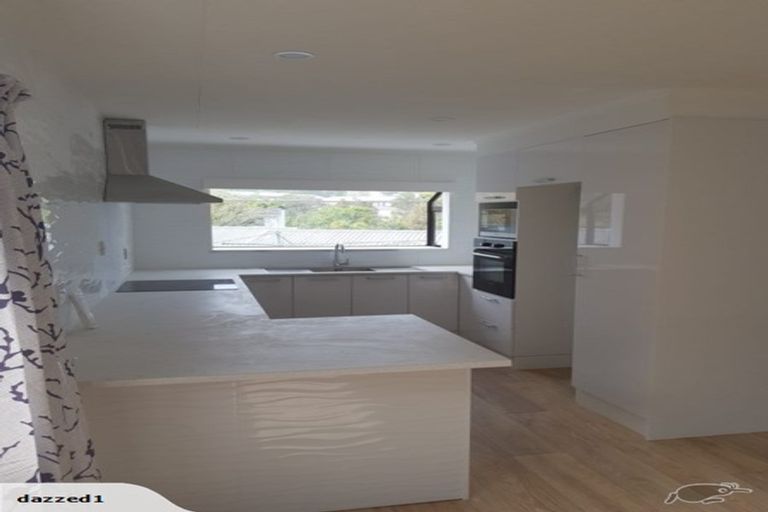 Photo of property in 12 Springtime Crescent, Stanmore Bay, Whangaparaoa, 0932