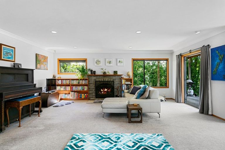 Photo of property in 34 Matuku Street, Two Mile Bay, Taupo, 3330