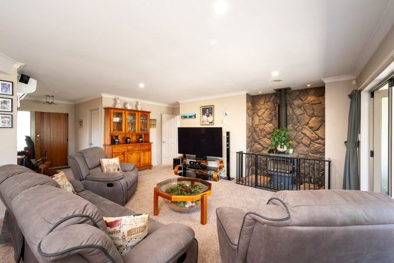 Photo of property in 16 Delta Mews Place, Clive, 4102