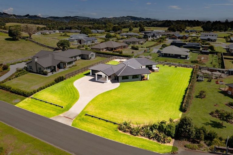 Photo of property in 24 Heartstone Place, Te Kamo, Kamo, 0185