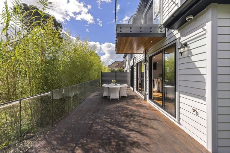 Photo of property in 10b Stratford Avenue, Milford, Auckland, 0620