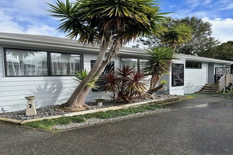 Photo of property in 2/383 Bucklands Road, Bucklands Beach, Auckland, 2012
