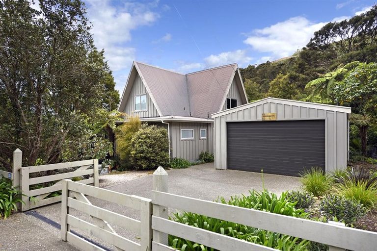 Photo of property in 2341 Croisilles-french Pass Road, Okiwi Bay, 7193