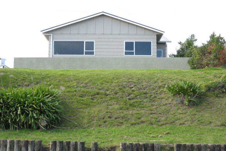 Photo of property in 54 Karaka Street, Castlecliff, Whanganui, 4501