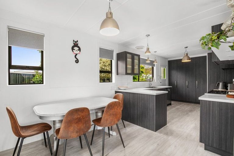 Photo of property in 2 Royal Terrace, Alexandra, 9320