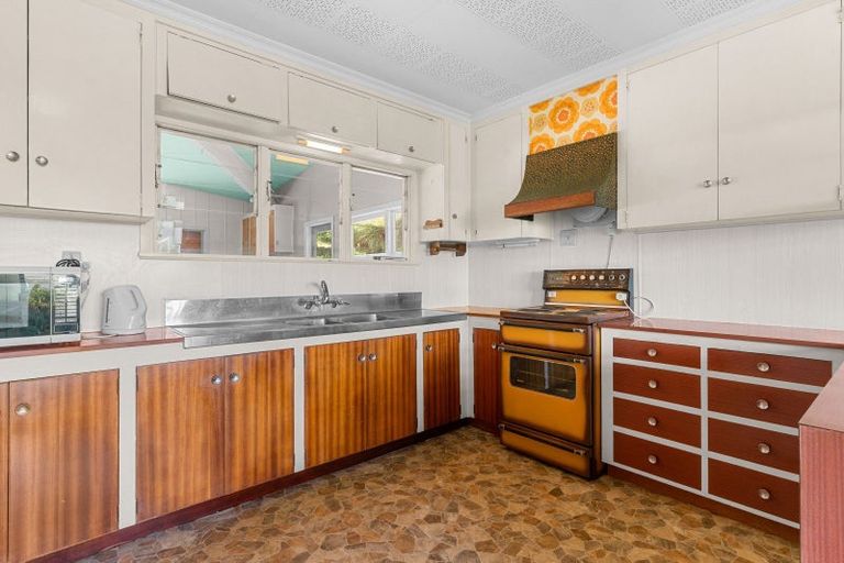 Photo of property in 30 Manganese Point Road, Tamaterau, Whangarei, 0174