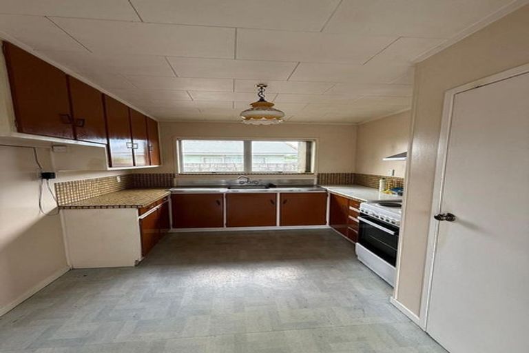 Photo of property in 2/100 Cargill Street, Papakura, 2110