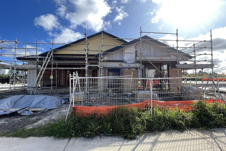 Photo of property in 73 Podgora Avenue, Huapai, Kumeu, 0810