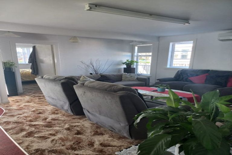 Photo of property in 157 Studholme Street, Morrinsville, 3300