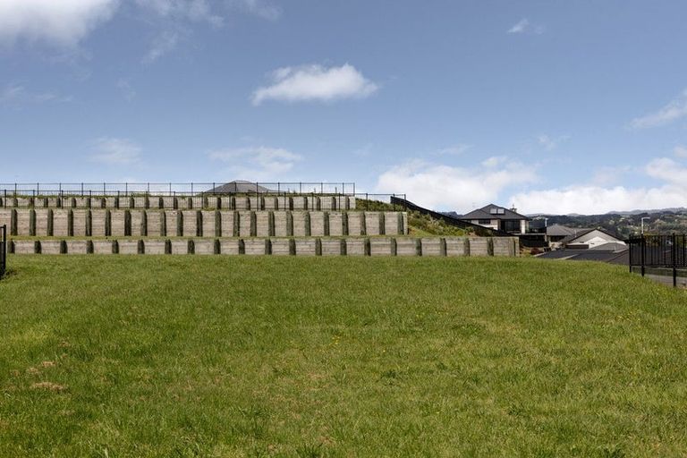 Photo of property in 32 Ridge Drive, Omokoroa, 3114