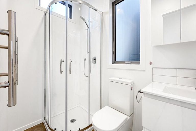 Photo of property in 2 Ngae Place, Mangere East, Auckland, 2024