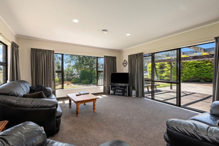 Photo of property in 168 Parewanui Road, Bulls, 4894