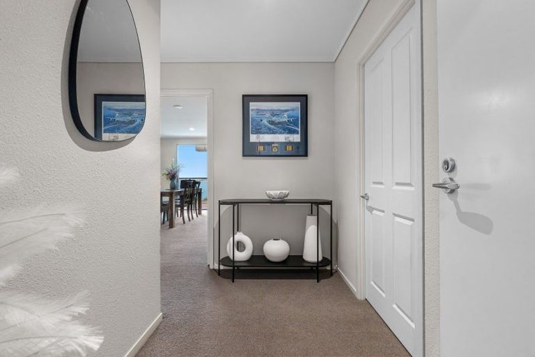 Photo of property in 12/72e Devonport Road, Tauranga, 3110