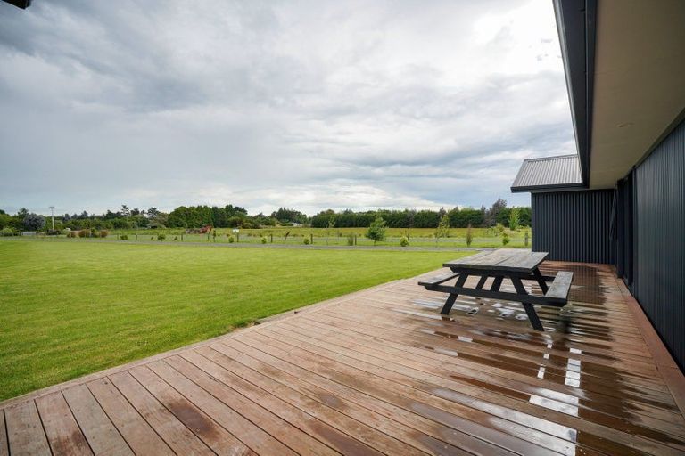 Photo of property in 15 Oreti Road, Otatara, Invercargill, 9879