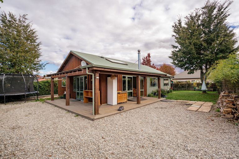 Photo of property in 37a Rob Roy Lane, Wanaka, 9305