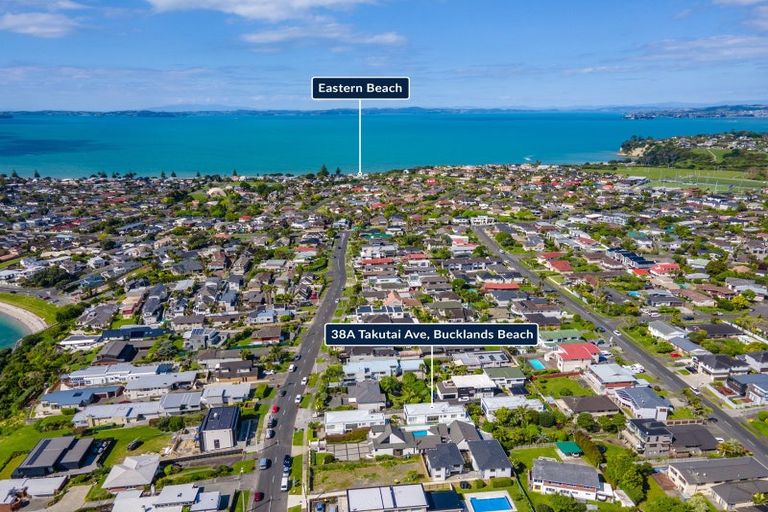 Photo of property in 38a Takutai Avenue, Bucklands Beach, Auckland, 2012