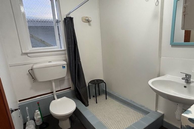 Photo of property in 7 Trent Street, Island Bay, Wellington, 6023