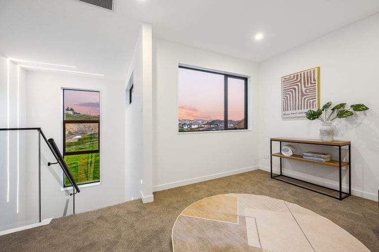 Photo of property in 57 Matangi View Drive, Orewa, 0931