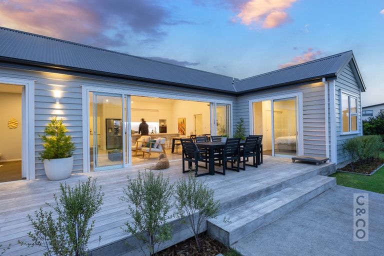 Photo of property in 44 Fruitlands Road, Kumeu, 0810