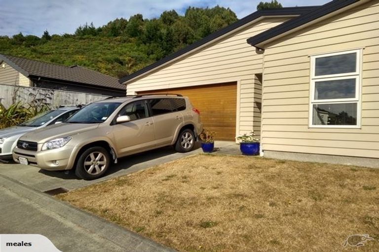 Photo of property in 10 Moonraker Place, Whitby, Porirua, 5024