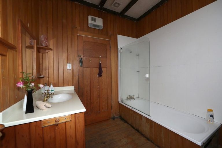 Photo of property in 404 Massey Street, Akina, Hastings, 4122