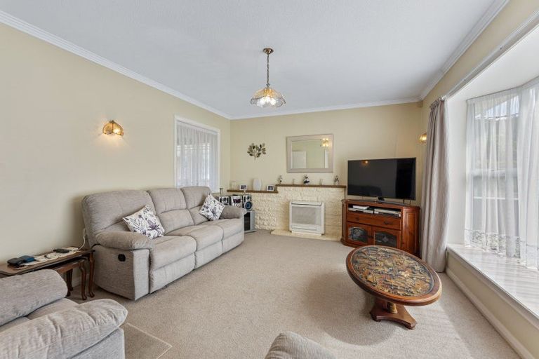 Photo of property in 11 Craig Grove, Elderslea, Upper Hutt, 5018