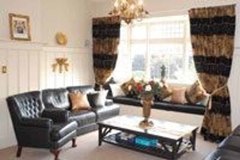 Photo of property in 284 Papanui Road, Merivale, Christchurch, 8052