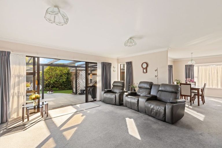 Photo of property in 151 Heta Road, Highlands Park, New Plymouth, 4312