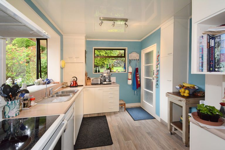 Photo of property in 84 Hocken Street, Kenmure, Dunedin, 9011