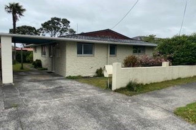 Photo of property in 3 Hori Street, Vogeltown, New Plymouth, 4310