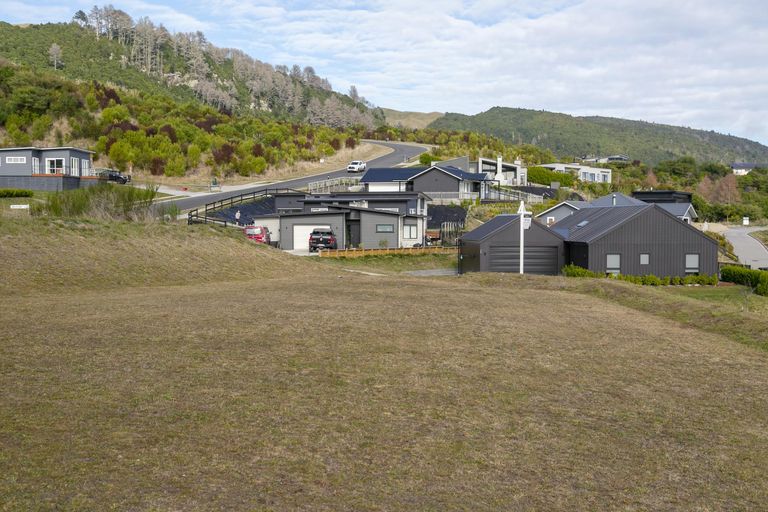 Photo of property in 35 Kittyhawk Drive, Kinloch, Taupo, 3377