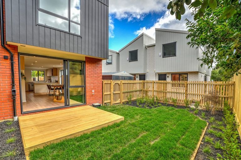 Photo of property in 3/44 Normandy Place, Henderson, Auckland, 0610