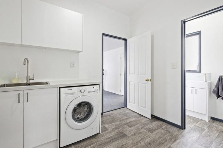 Photo of property in 1 Olivea Place, Oxford, 7430