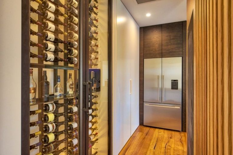 Photo of property in 3 Little Alpha Loop, Wanaka, 9305