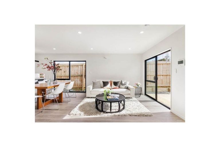 Photo of property in 132b Browns Road, Manurewa, Auckland, 2102