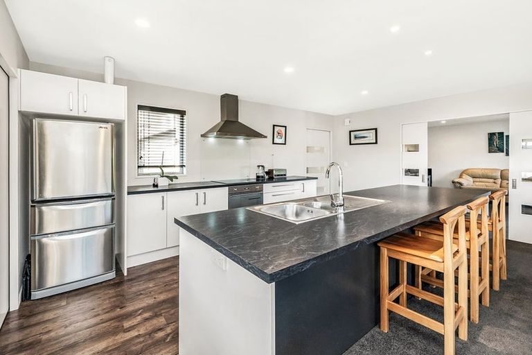 Photo of property in 56 Lewis Crescent, Rolleston, 7614