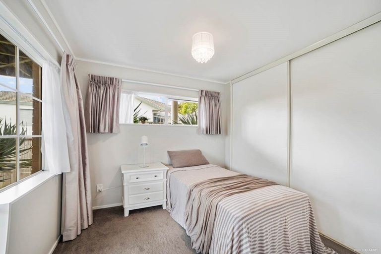 Photo of property in 3 Carnmore Place, Torbay, Auckland, 0630