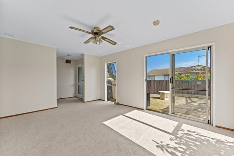 Photo of property in 19 Casuarina Road, Half Moon Bay, Auckland, 2012