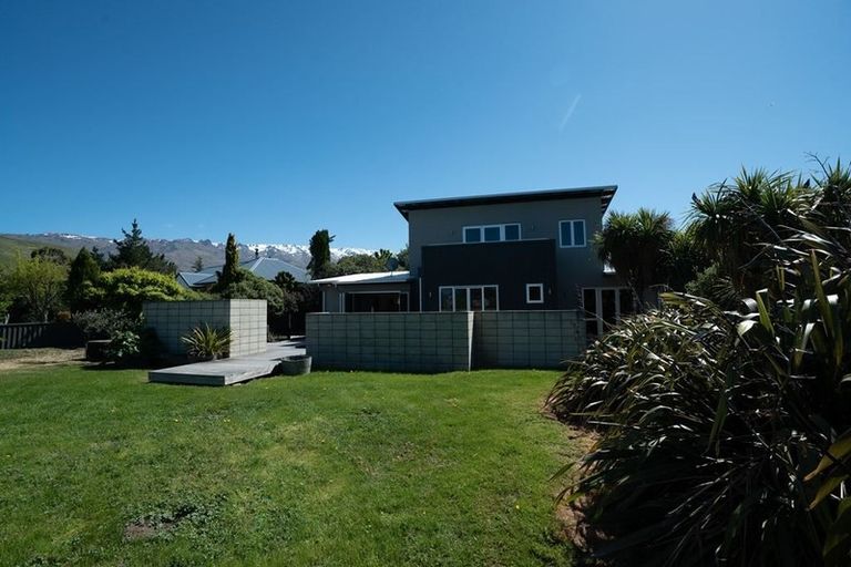Photo of property in 8 Pisa Moorings Road, Mount Pisa, Cromwell, 9383