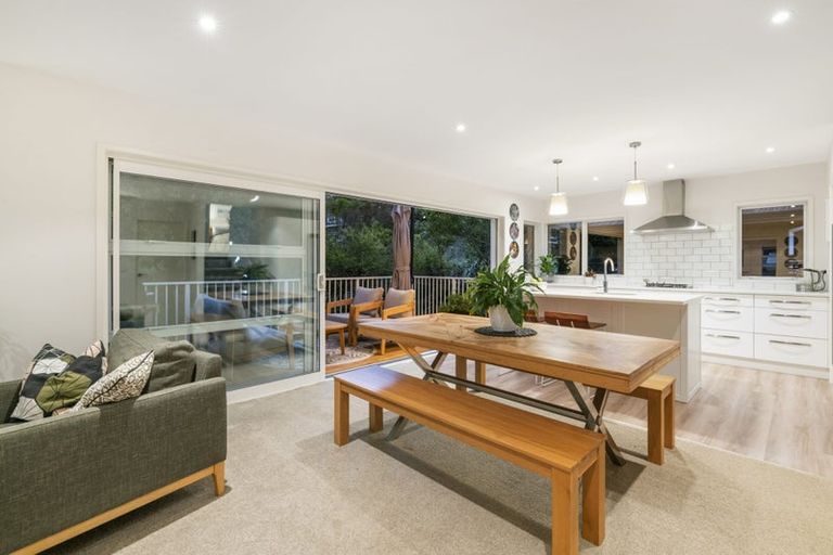 Photo of property in 92a Beach Road, Castor Bay, Auckland, 0620