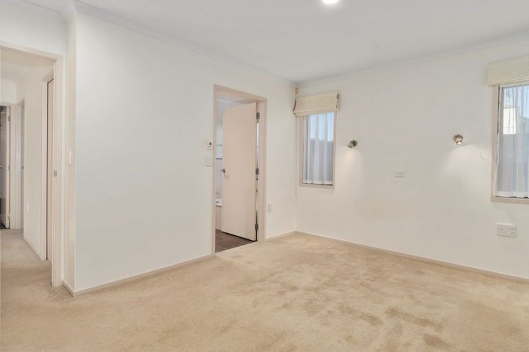 Photo of property in 405c Devonport Road, Tauranga South, Tauranga, 3112