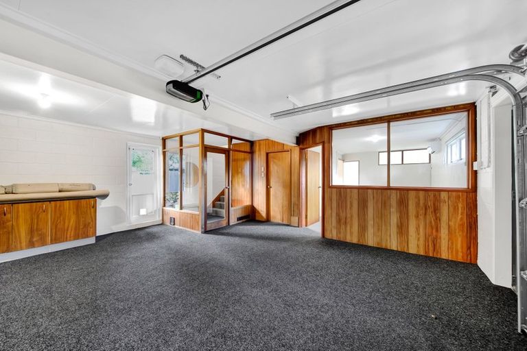 Photo of property in 1 Williams Avenue, Hawera, 4610