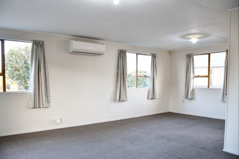 Photo of property in 33 Caernarvon Drive, Flaxmere, Hastings, 4120