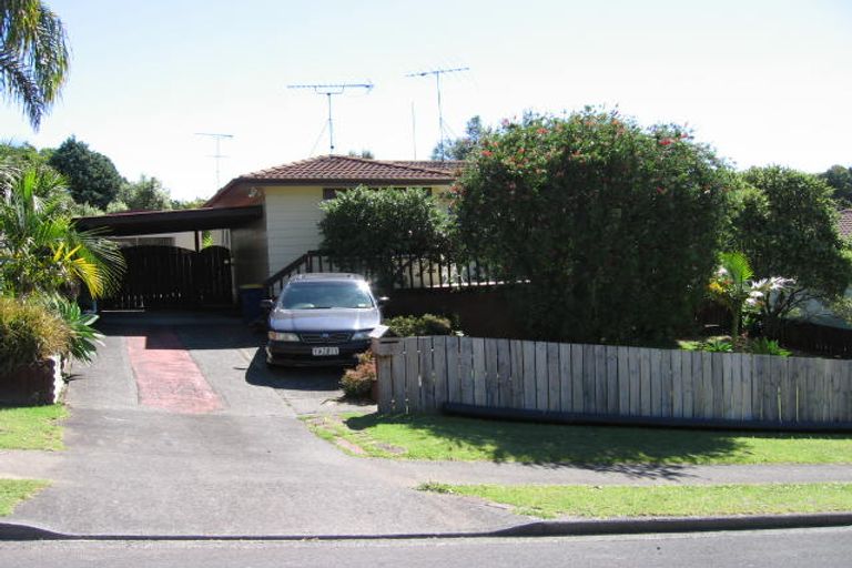 Photo of property in 5 Eagleson Street, Northcross, Auckland, 0632