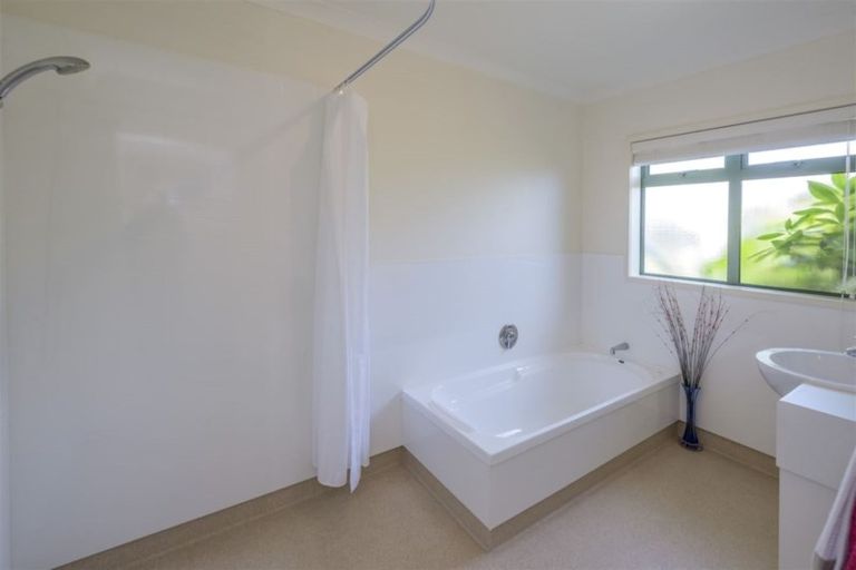 Photo of property in 10 Ngaio Street, Levin, 5510